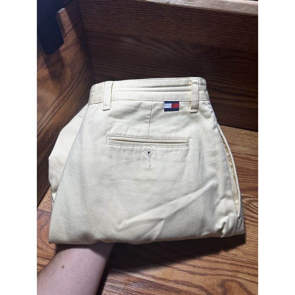 VTG Tommy Hilfiger Shorts Mens 34 Canary Yellow Pleated Front Chinos Walking